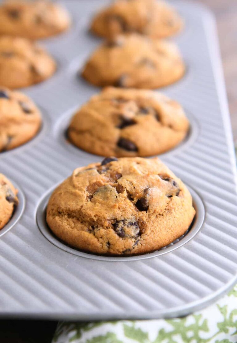 Pumpkin Chocolate Chip Muffins